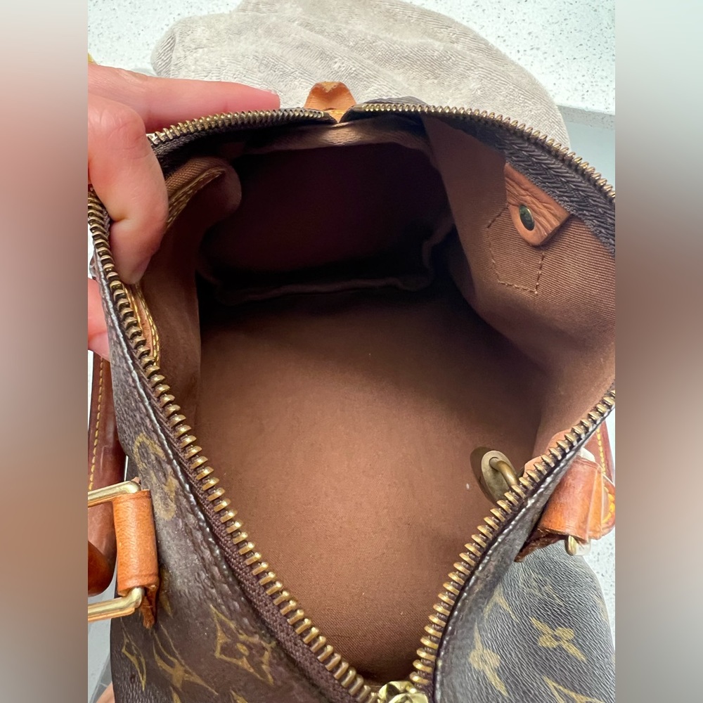 90s Speedy Louis Vuitton - Picture 14 of 15